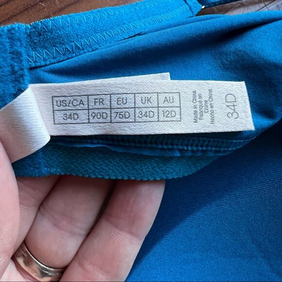 NWT- On Gossamer Next to Nothing Micro Wireless Bra- Size 34D - Picture 12 of 13